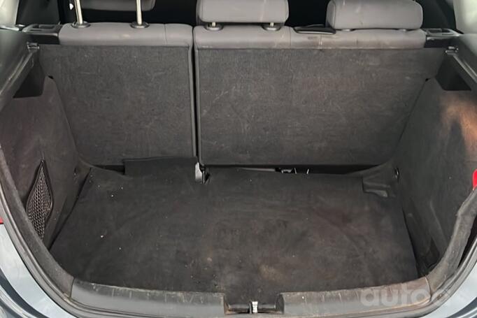 SEAT Leon 2 generation Hatchback 5-doors