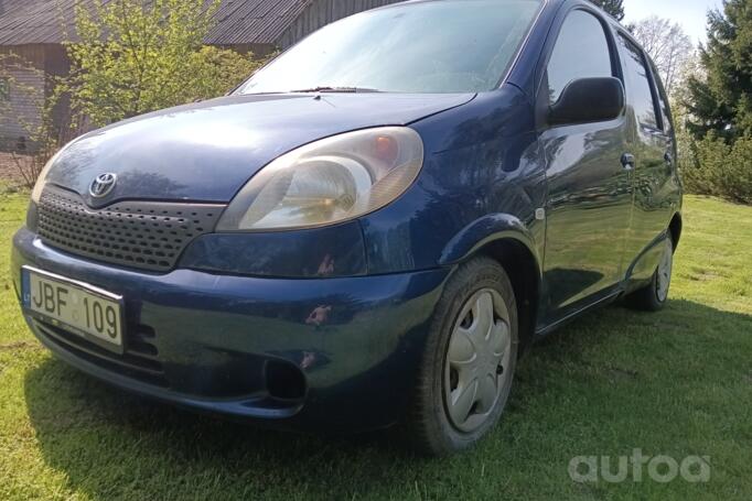Toyota Yaris Verso 1 generation Minivan