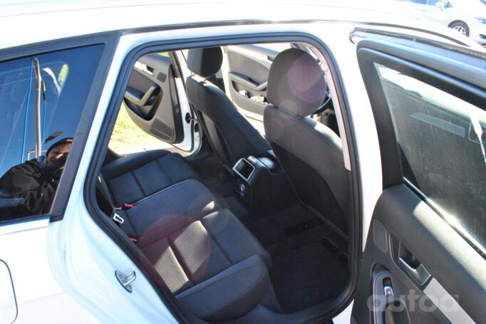 Audi A4 B8/8K [restyling] Avant wagon 5-doors