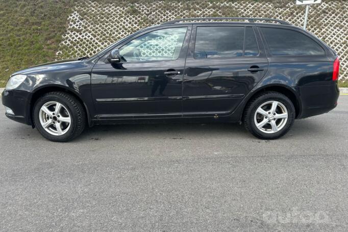 Skoda Octavia 2 generation Combi wagon 5-doors