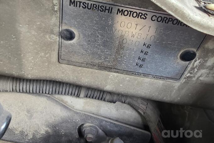 Mitsubishi Pajero 4 generation SUV 5-doors