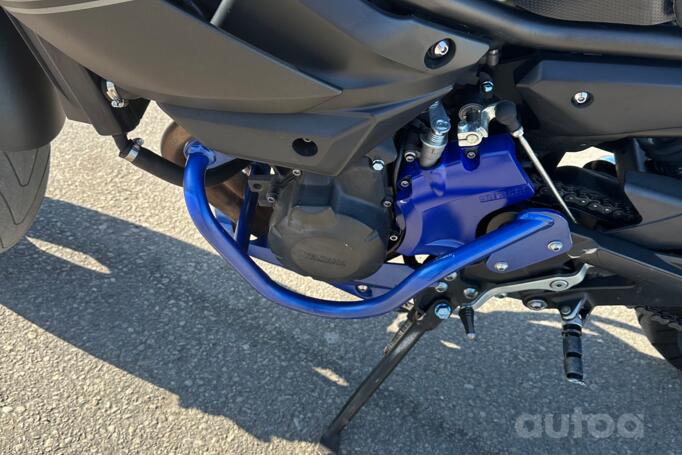 Yamaha XJ