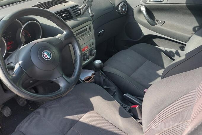 Alfa Romeo 147 1 generation Hatchback 3-doors