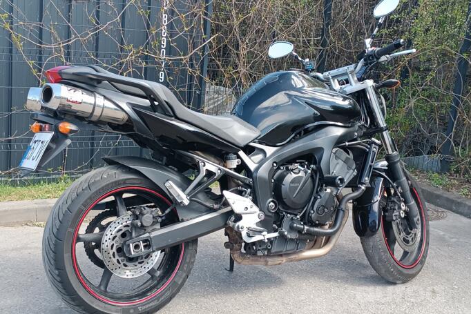 Yamaha FZ