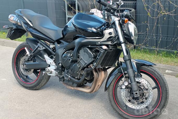 Yamaha FZ