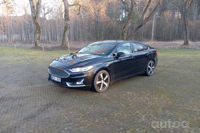 Ford Fusion (North America) 2 generation [restyling] Sedan