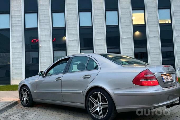 Mercedes-Benz E-Class W211 Sedan