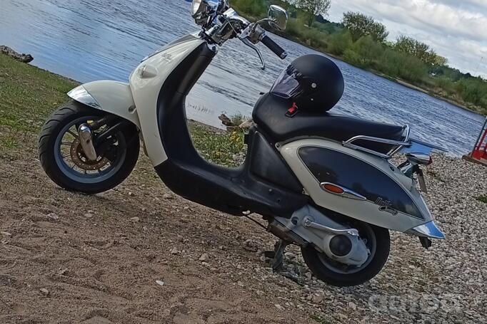 Aprilia Mojito