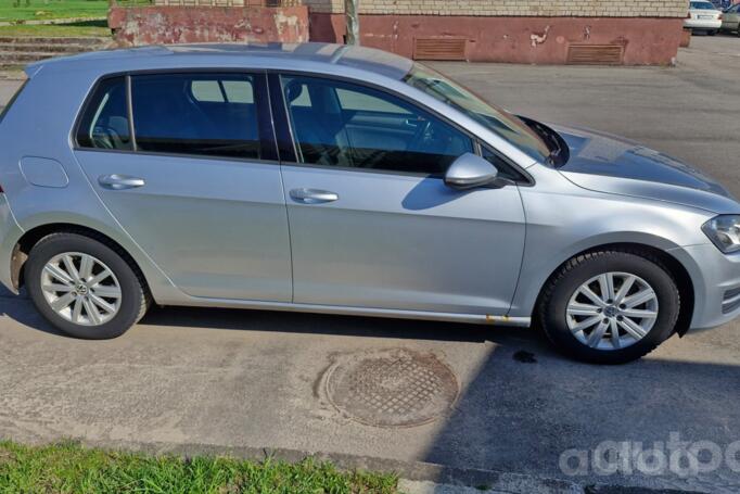 Volkswagen Golf 7 generation Hatchback 5-doors