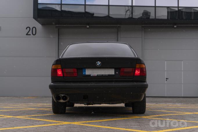 BMW 5 Series E34 Sedan