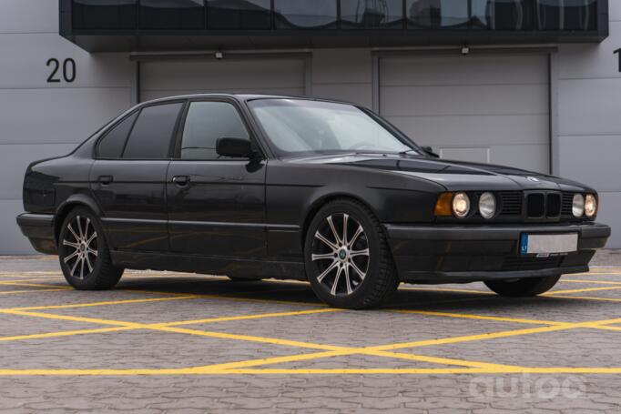 BMW 5 Series E34 Sedan