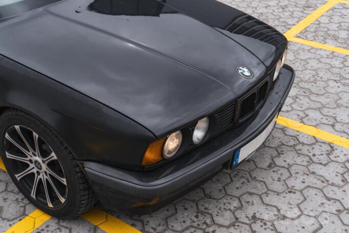 BMW 5 Series E34 Sedan