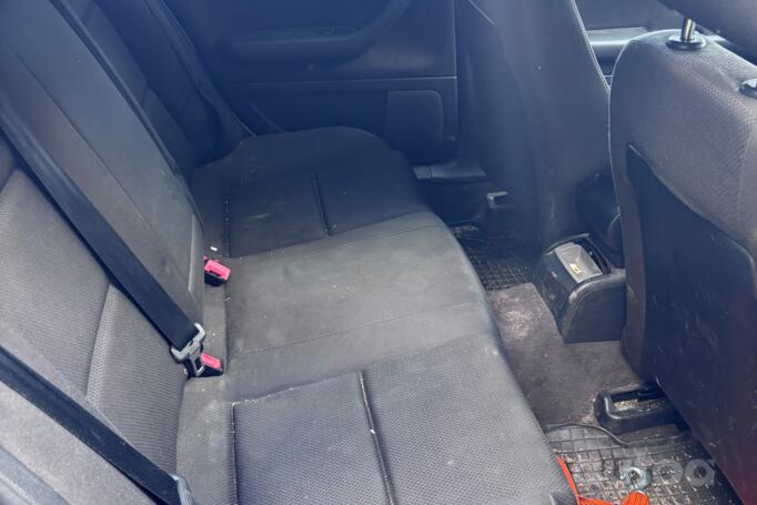 Audi A4 B6 Avant wagon 5-doors