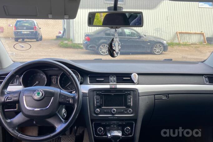 Skoda Superb 2 generation Combi wagon