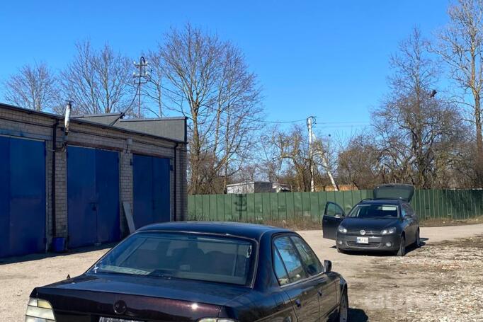 BMW 7 Series E38 Sedan