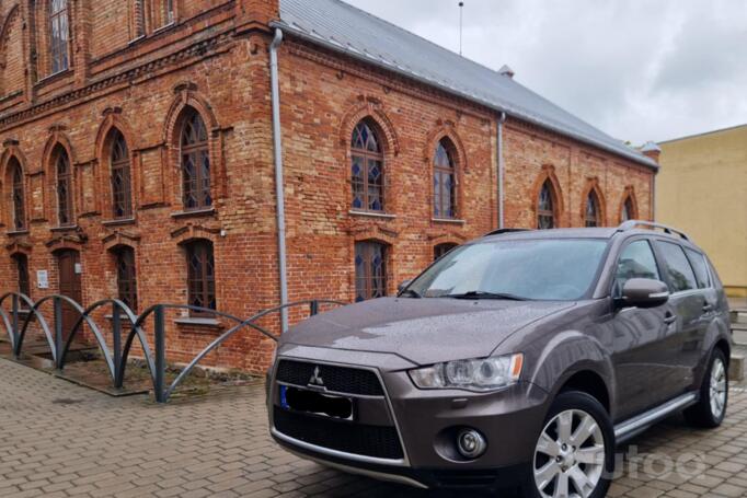 Mitsubishi Outlander 2 generation [restyling]