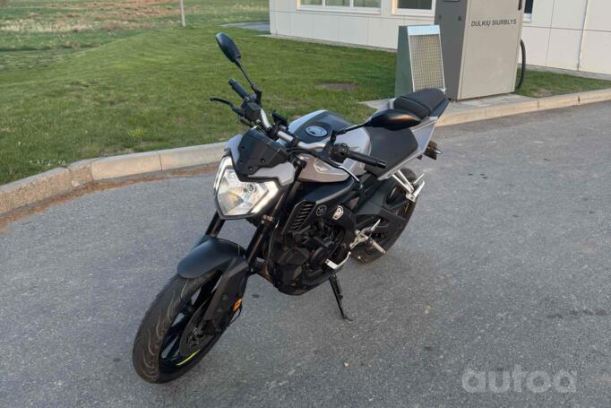 Yamaha MT