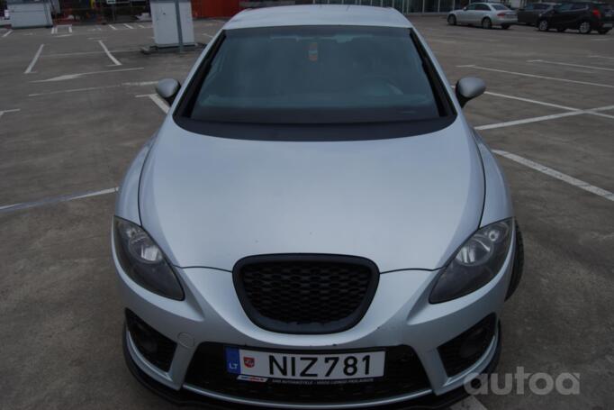 SEAT Leon 2 generation Hatchback 5-doors