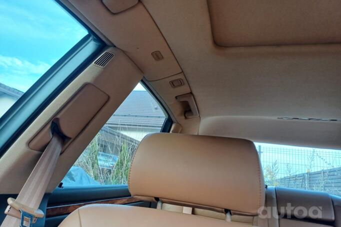 Audi A8 D2/4D [restyling] Sedan 4-doors