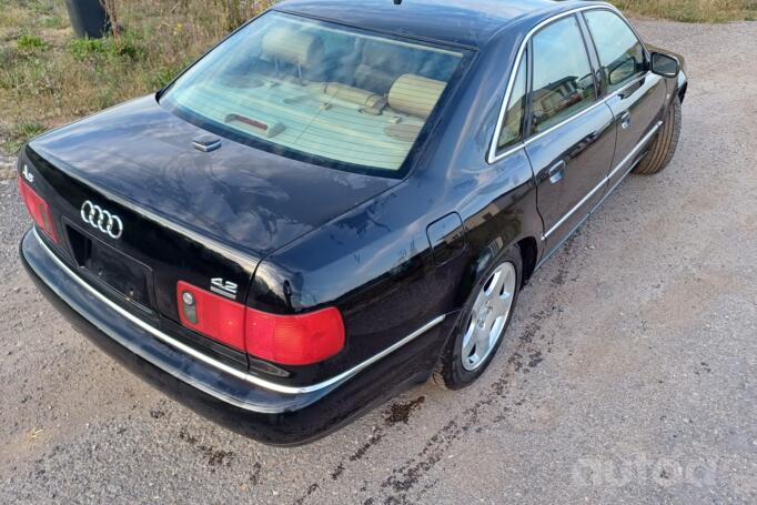 Audi A8 D2/4D [restyling] Sedan 4-doors
