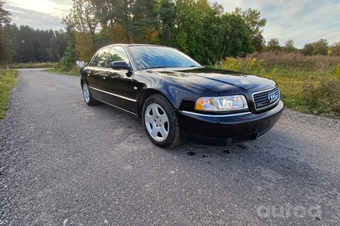 Audi A8 D2/4D [restyling] Sedan 4-doors