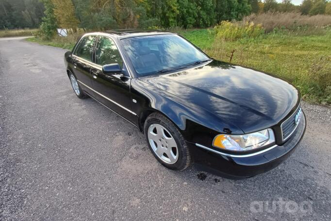 Audi A8 D2/4D [restyling] Sedan 4-doors