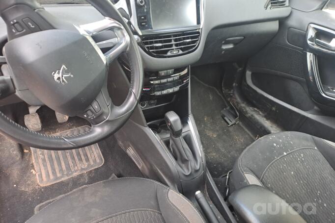 Peugeot 208 1 generation [restyling]