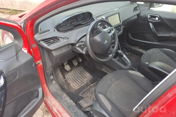 Peugeot 208 1 generation [restyling]