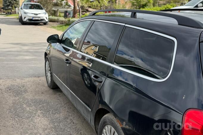 Volkswagen Passat B6 wagon 5-doors