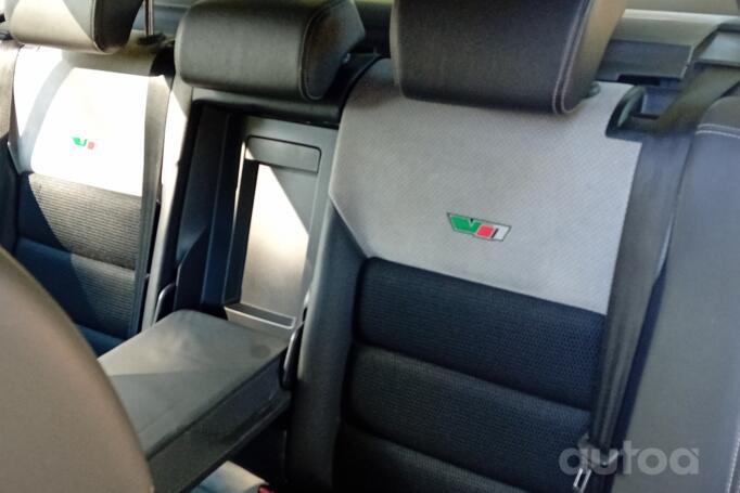 Skoda Octavia 2 generation Combi RS wagon 5-doors