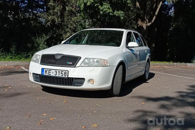 Skoda Octavia 2 generation Combi RS wagon 5-doors