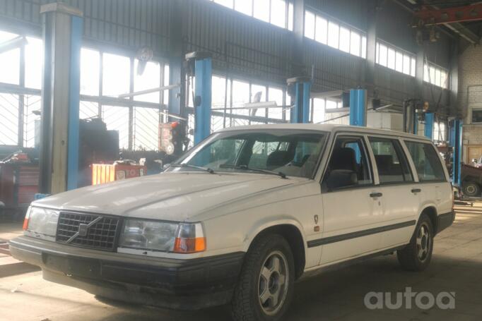 Volvo 940 1 generation wagon