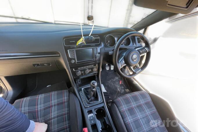 Volkswagen Golf GTI 7 generation