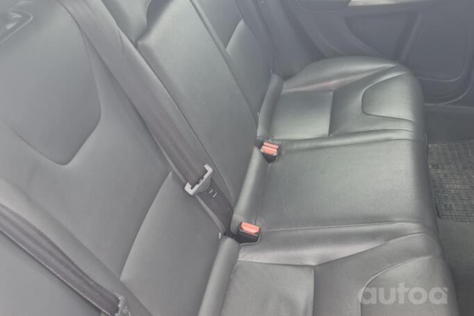 Volvo V60 1 generation [restyling] wagon 5-doors