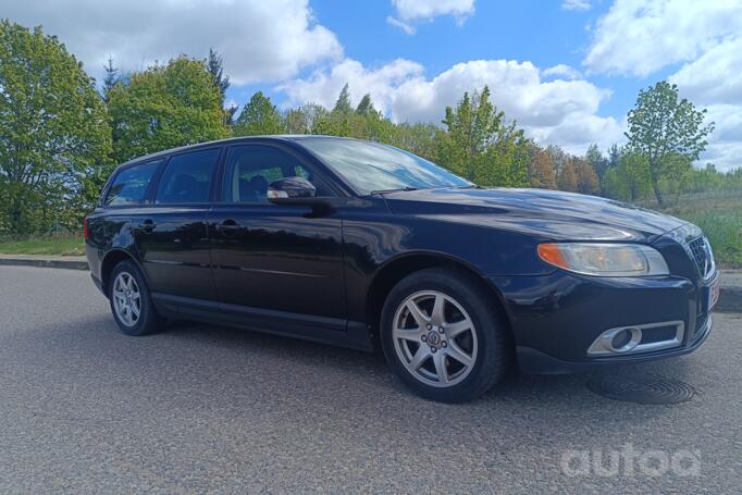 Volvo V70 3 generation wagon