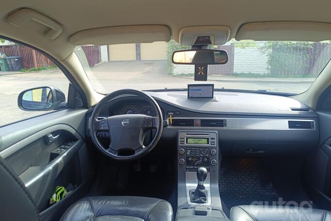 Volvo V70 3 generation wagon