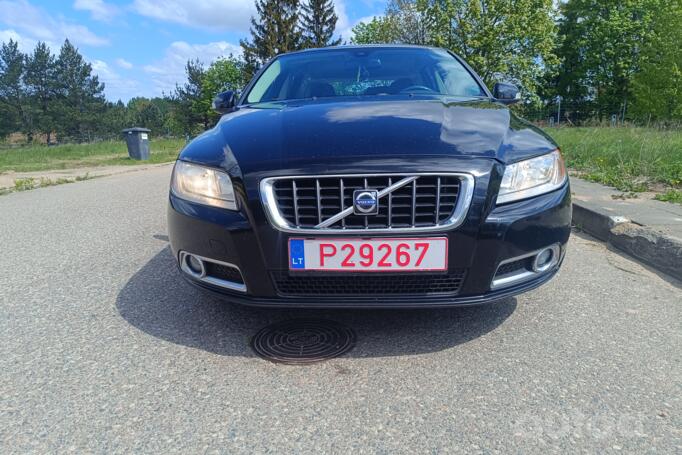 Volvo V70 3 generation wagon