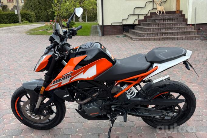 KTM Duke