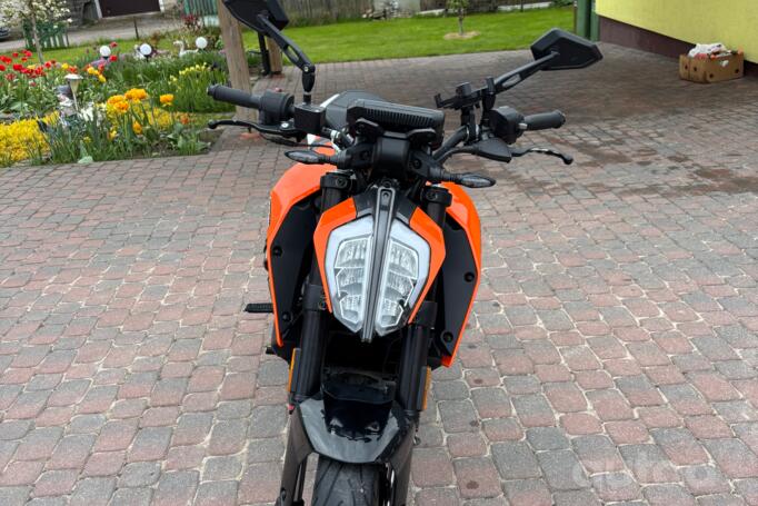 KTM Duke