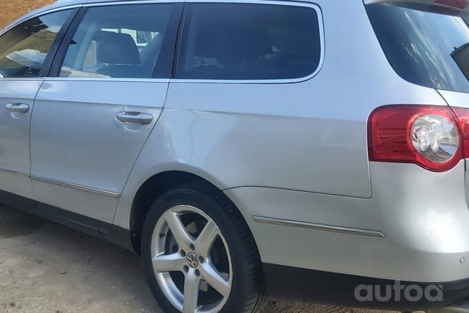 Volkswagen Passat B6 wagon 5-doors