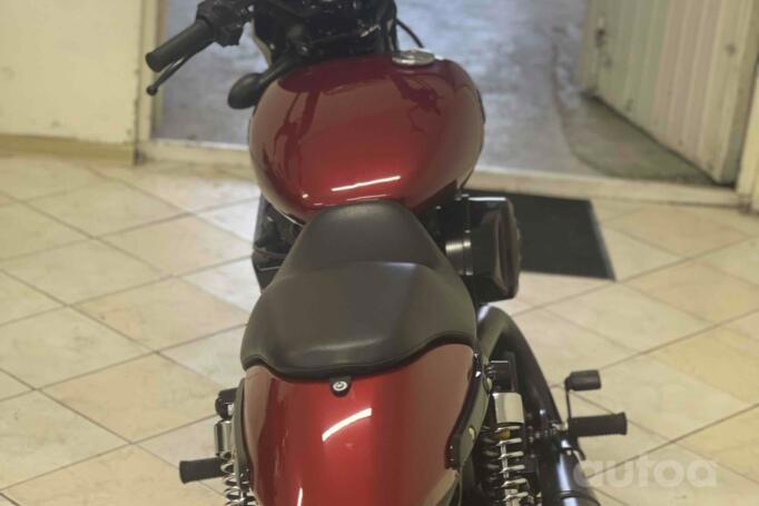 Harley Davidson Street