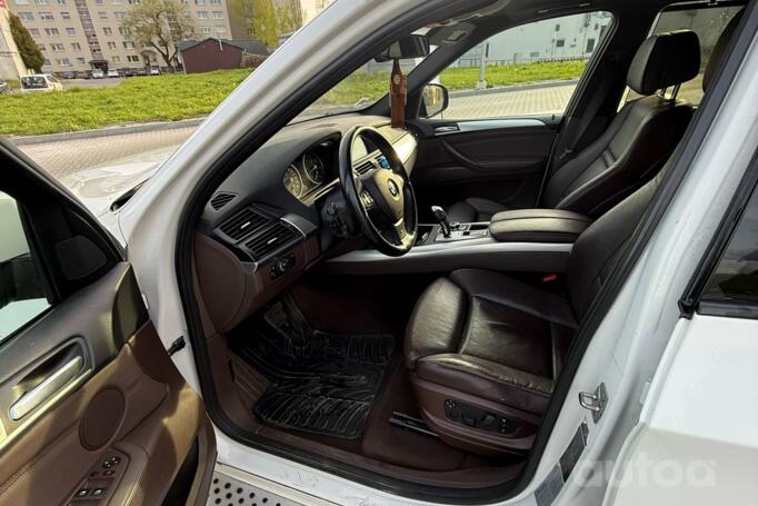 BMW X5 E70 [restyling] Crossover