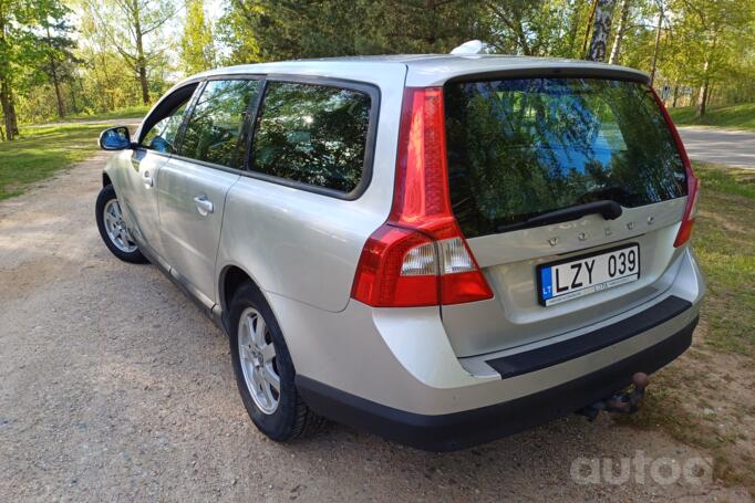 Volvo V70 3 generation wagon