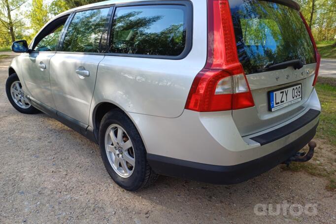 Volvo V70 3 generation wagon