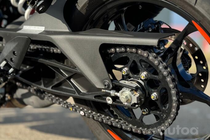 KTM RC