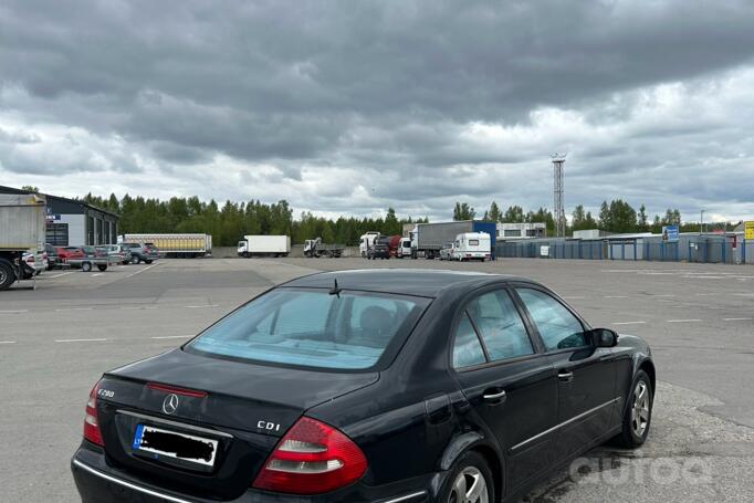 Mercedes-Benz E-Class W211 Sedan
