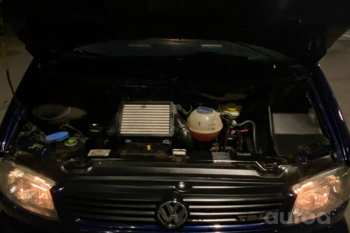 Volkswagen Caravelle T4 Minivan
