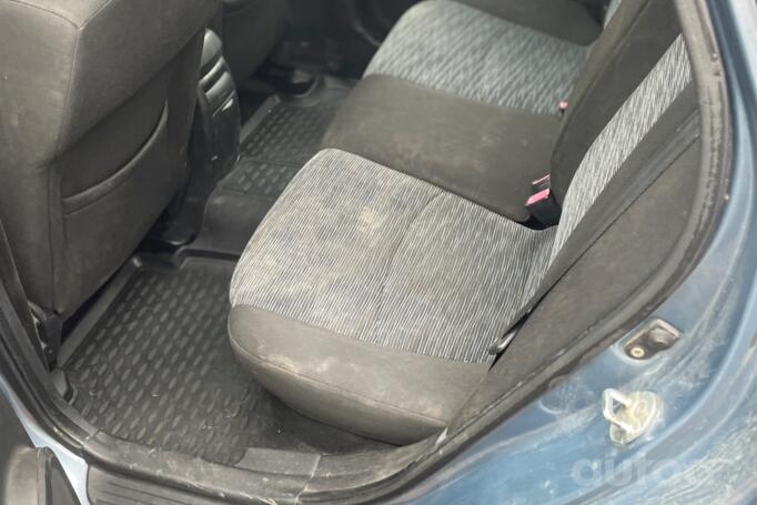 Kia Ceed 1 generation