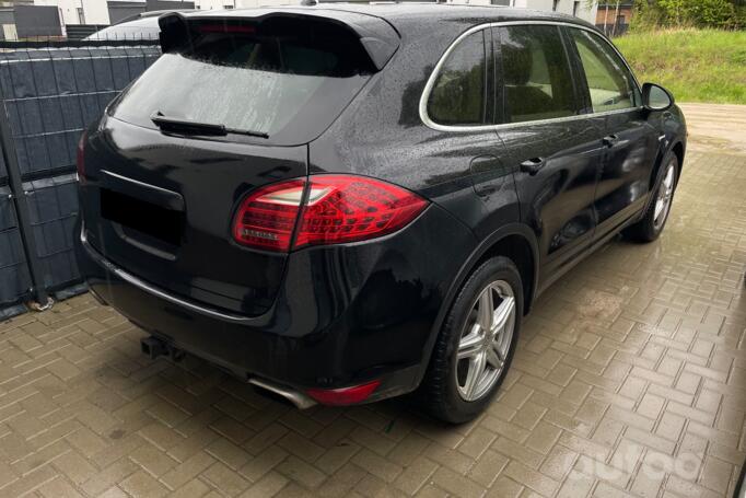 Porsche Cayenne 958 Crossover