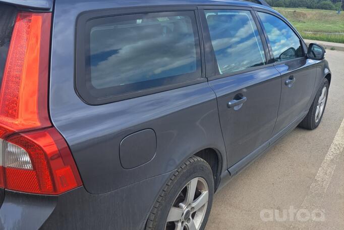 Volvo V70 3 generation wagon